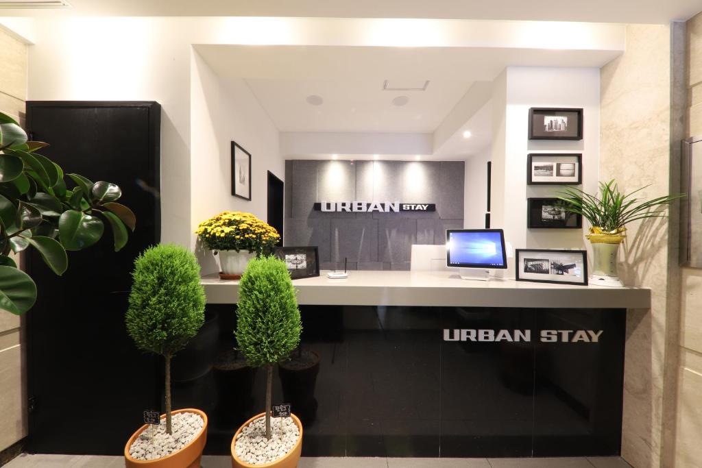 The lobby or reception area at Urban Stay Hotel