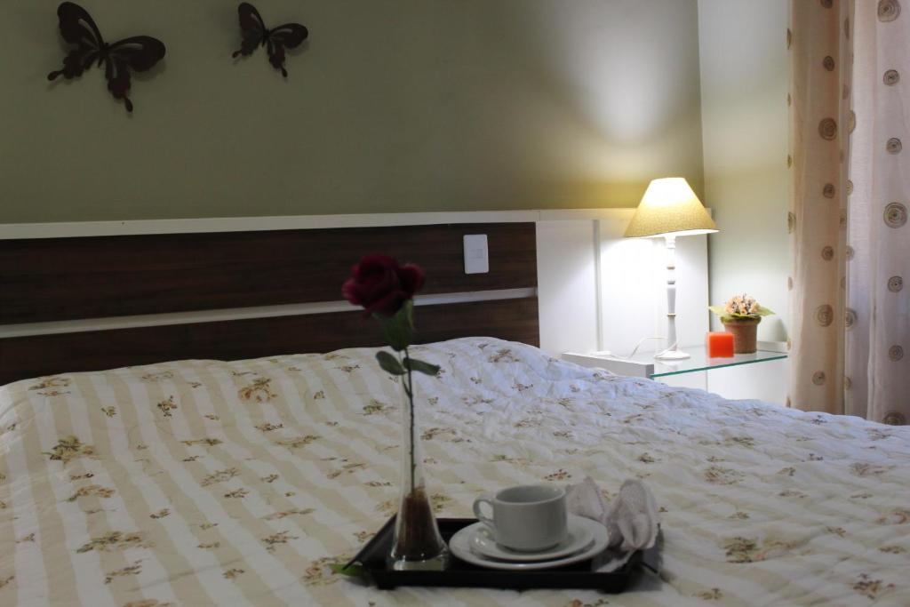 Rosa Apartamento Araucárias 203  Rosa Apartamento Araucárias 203