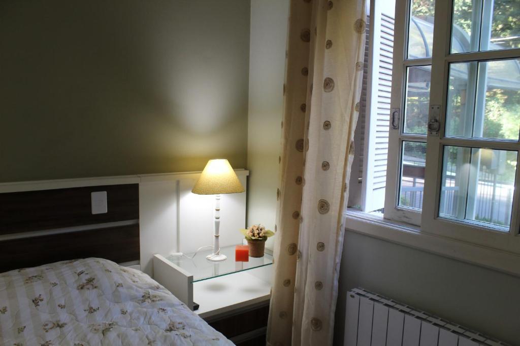 Rosa Apartamento Araucárias 203  Rosa Apartamento Araucárias 203