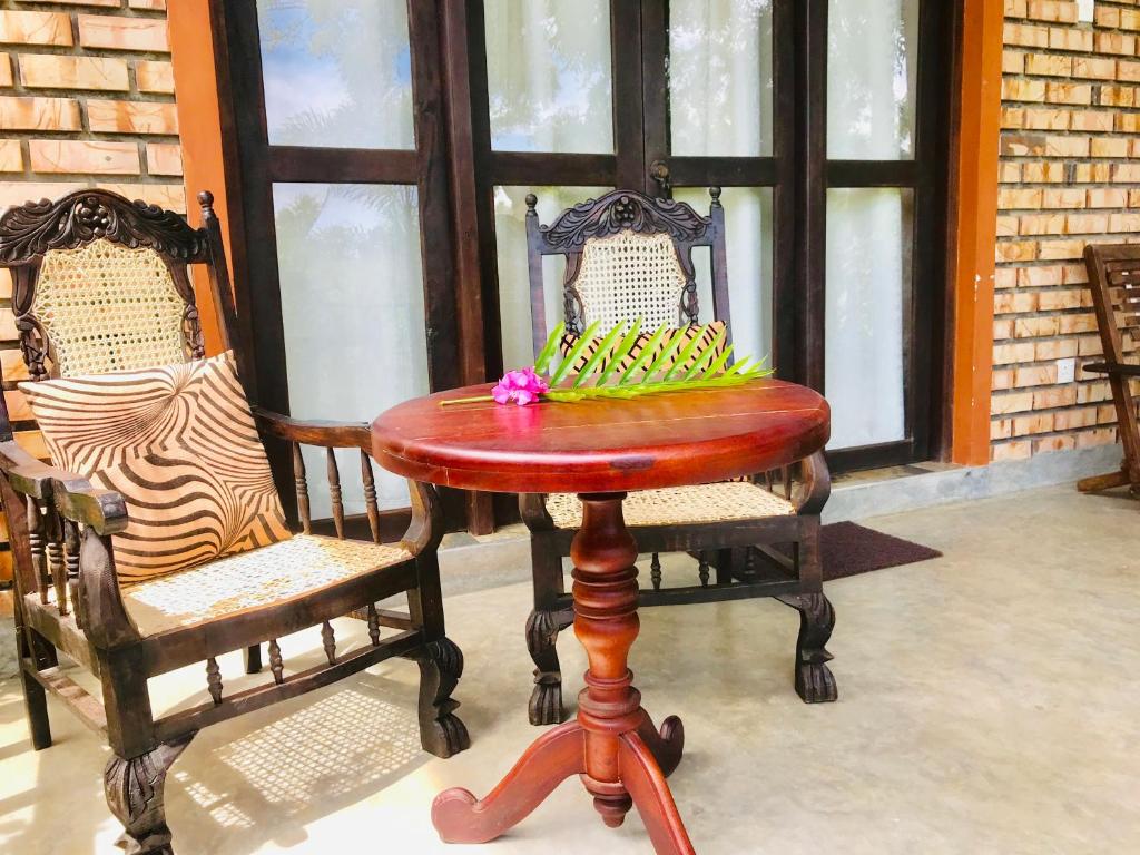 Eagles Nest Cabanas - 12