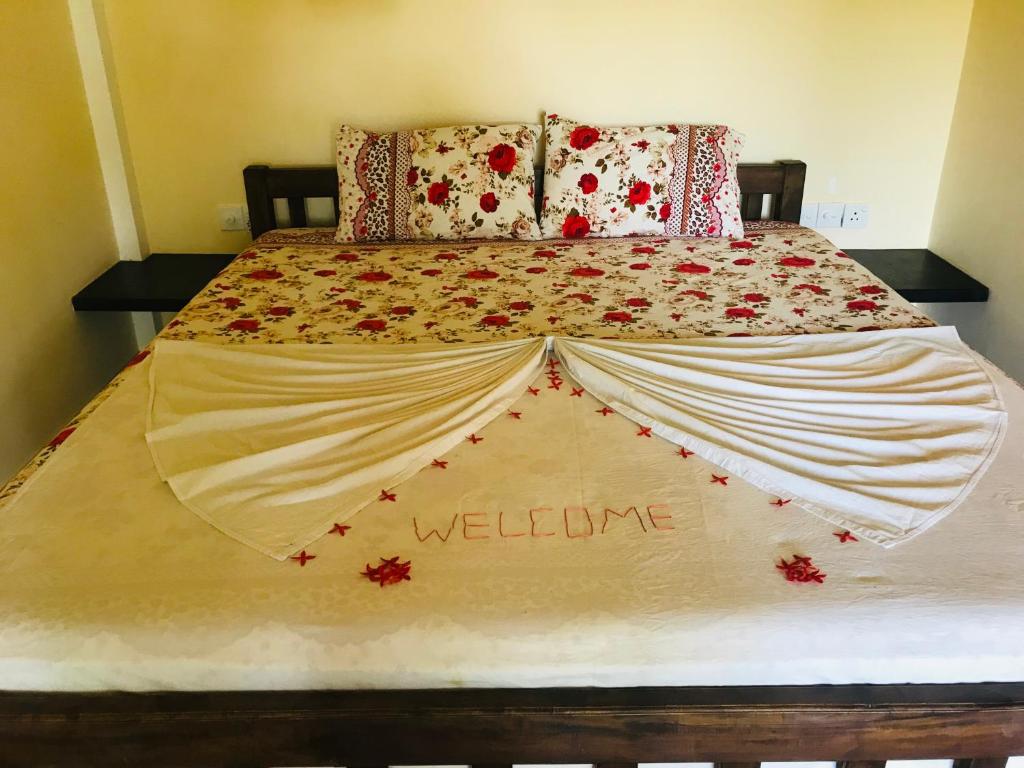 Eagles Nest Cabanas - 18