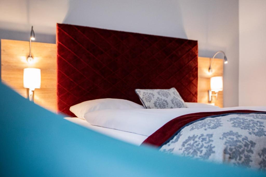 Hotel Elefant Family Business - 1