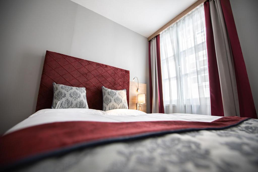 Hotel Elefant Family Business - 5