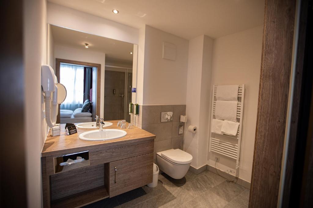 Hotel Elefant Family Business - 3