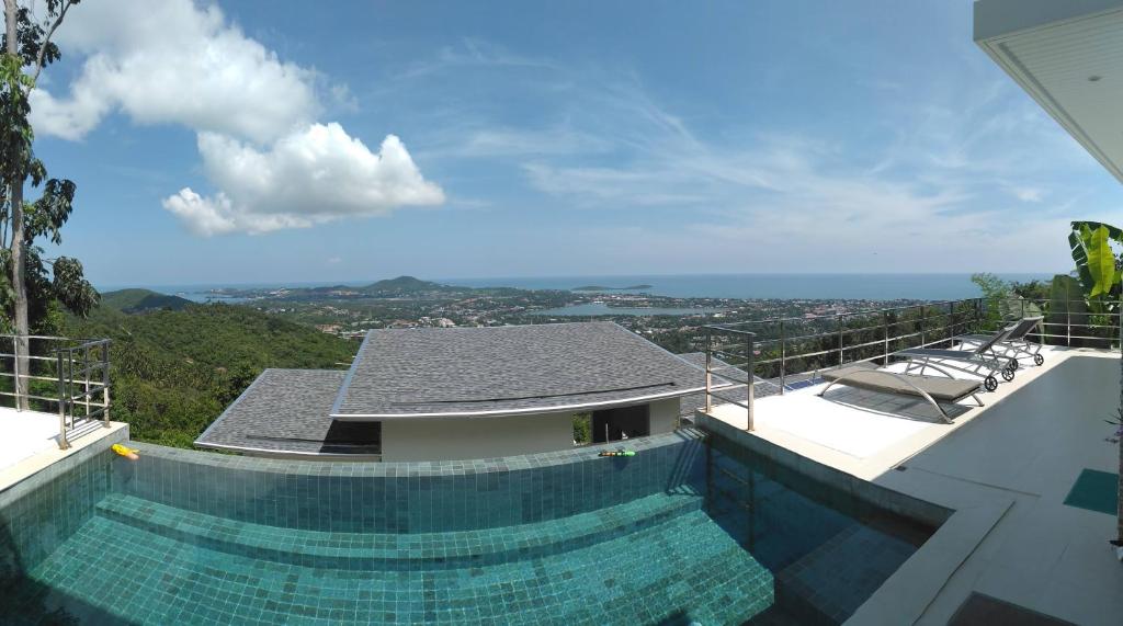 Bazén v ubytování Perfect Sea View Mountain Villa Koh Samui nebo v jeho okolí