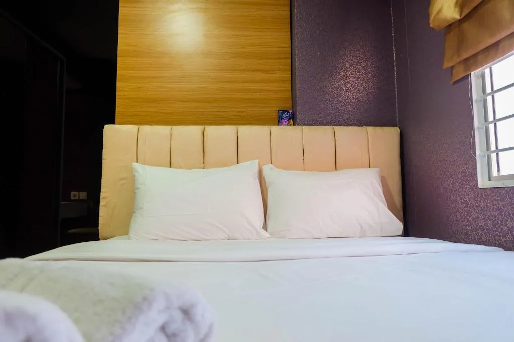 Compact and Comfy 2BR Bassura City Apartment By Travelio, Jakarta, Indonezia