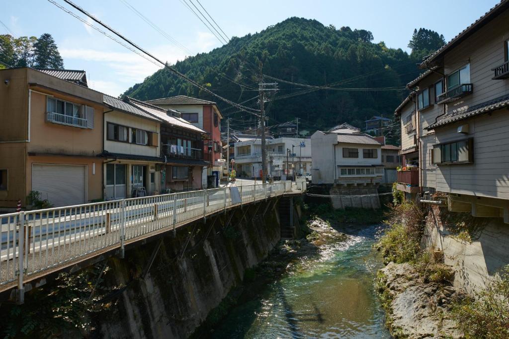 Nipponia Hotel Koyasan Pilgrimage Railway - In the station Inn - Self Check-In Only - Haus Mit Einem Schlafzimmer