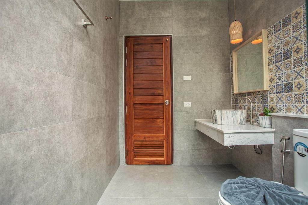 The Mantra Navi - 11