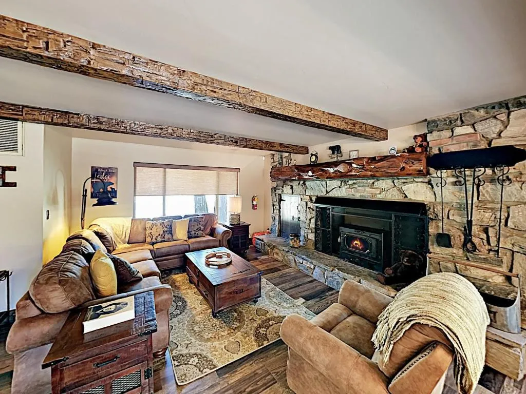 Eagle Point Retreat With Hot Tub - Steps To Lake! Cabin, Big Bear Lake, Statele Unite ale Americii