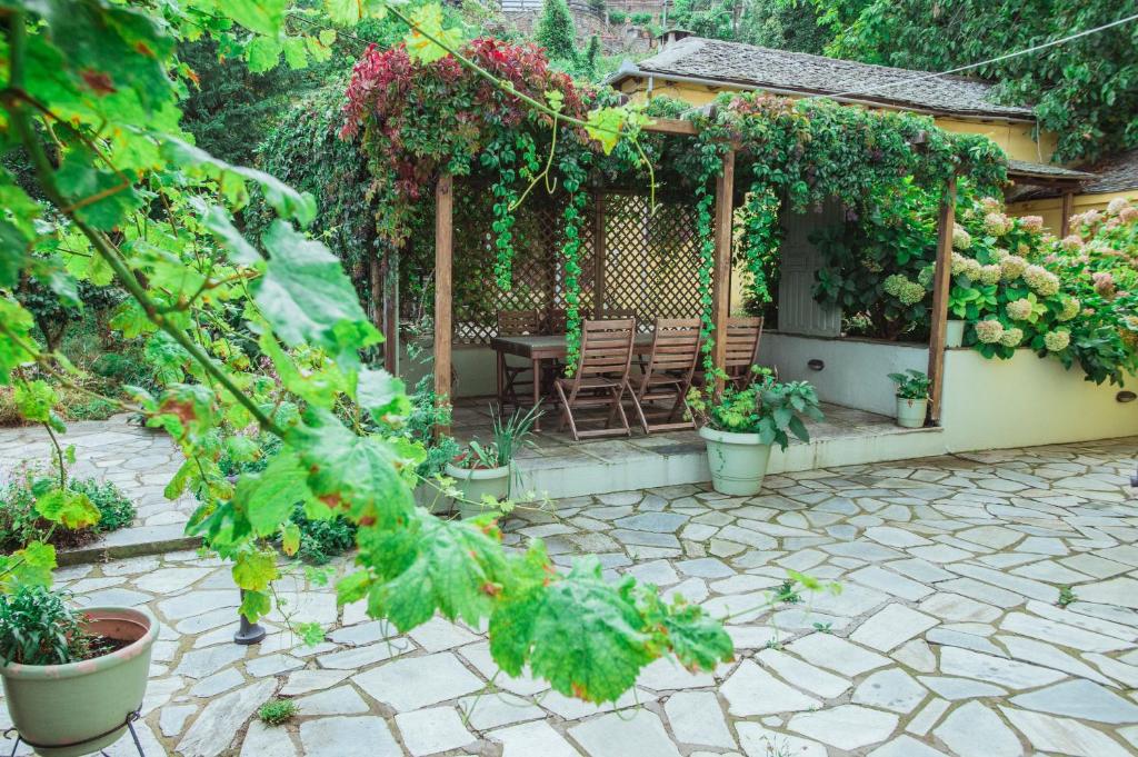 Zahrada ubytování Ellis Full Guest House