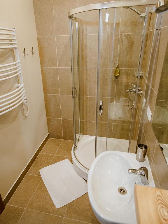 Koupelna v ubytování Kaķītis hotel & spa