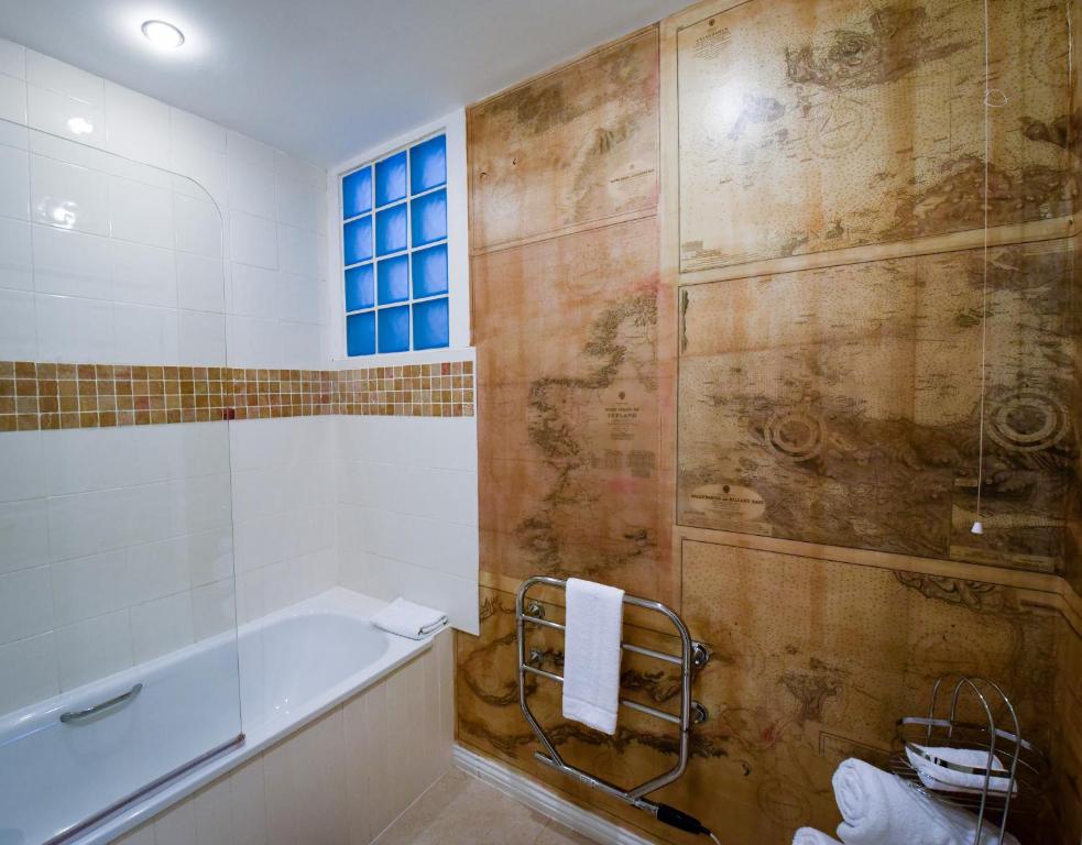 The Herons Rest Boutique Accommodation - Three-Bedroom Townhouse