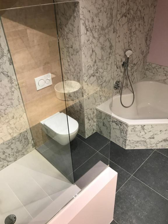Koupelna v ubytování Hotel La Heid des Pairs