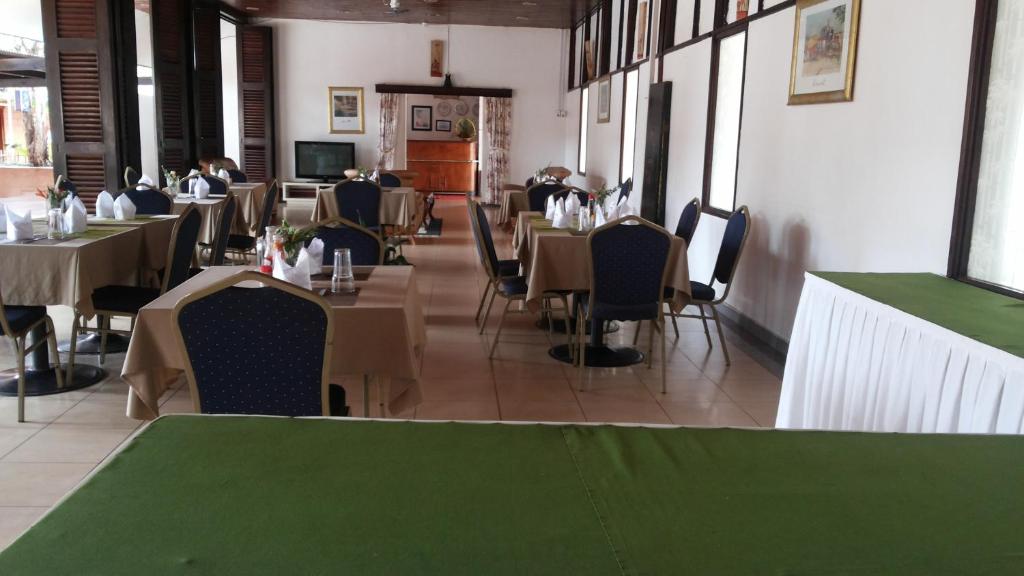 Restaurace v ubytování St Lira Hotel