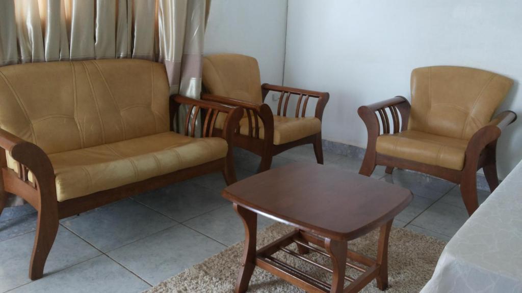 Posezení v ubytování St Lira Hotel