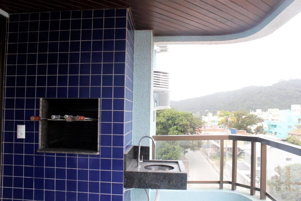  APARTAMENTO 3 DORMITÓRIOS NO CENTRO DE BOMBINHAS