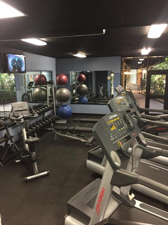 Fitness centrum a/nebo fitness zařízení v ubytování M Hotel Buffalo