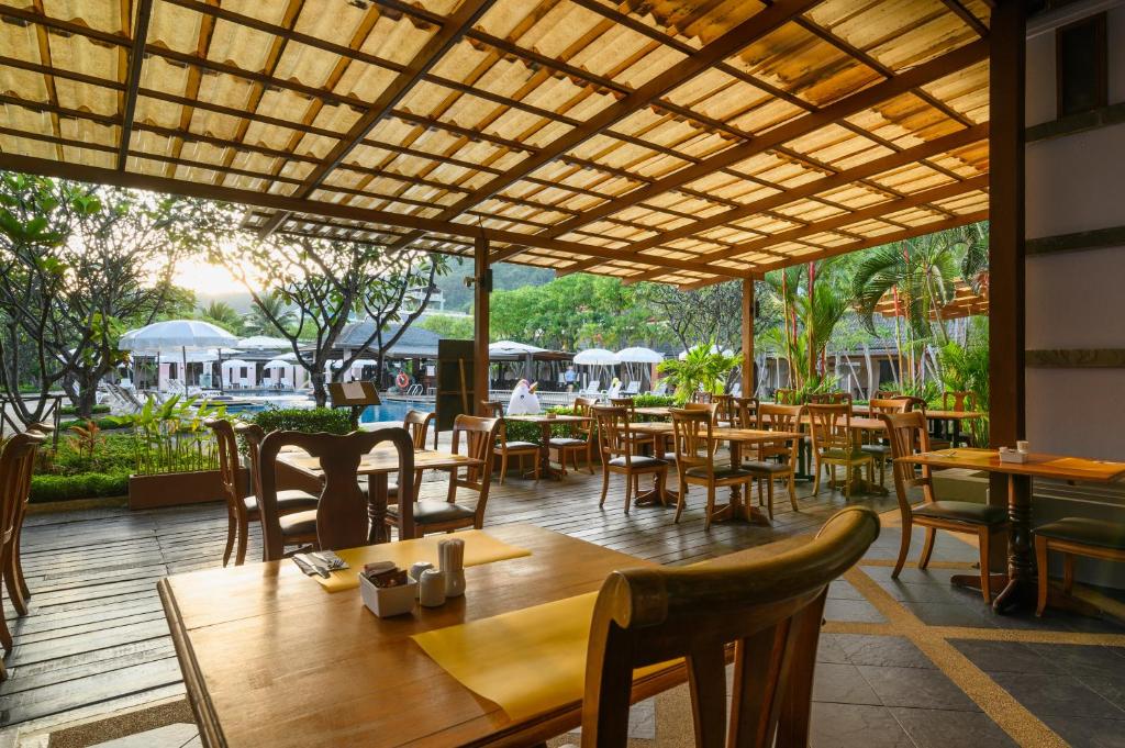 Restaurace v ubytování Phuket Kata Resotel