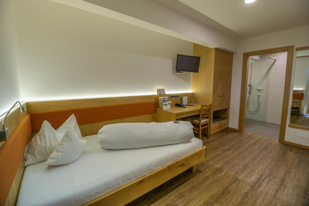 Postel nebo postele na pokoji v ubytování Drei Birken