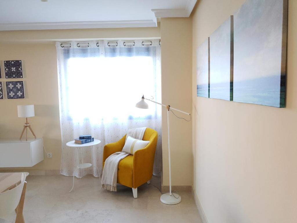 Posedenie v ubytovaní Sunandsea apartment