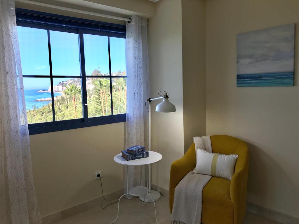 Posedenie v ubytovaní Sunandsea apartment