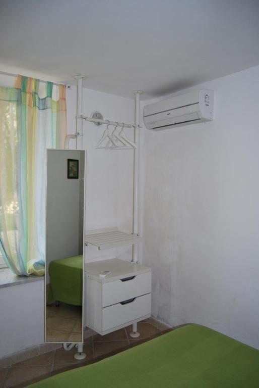 Sorrento Studios Lemons Hill - 11