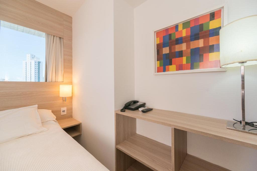  NOB2104 Excelente Flat em Boa Viagem com 2 quartos