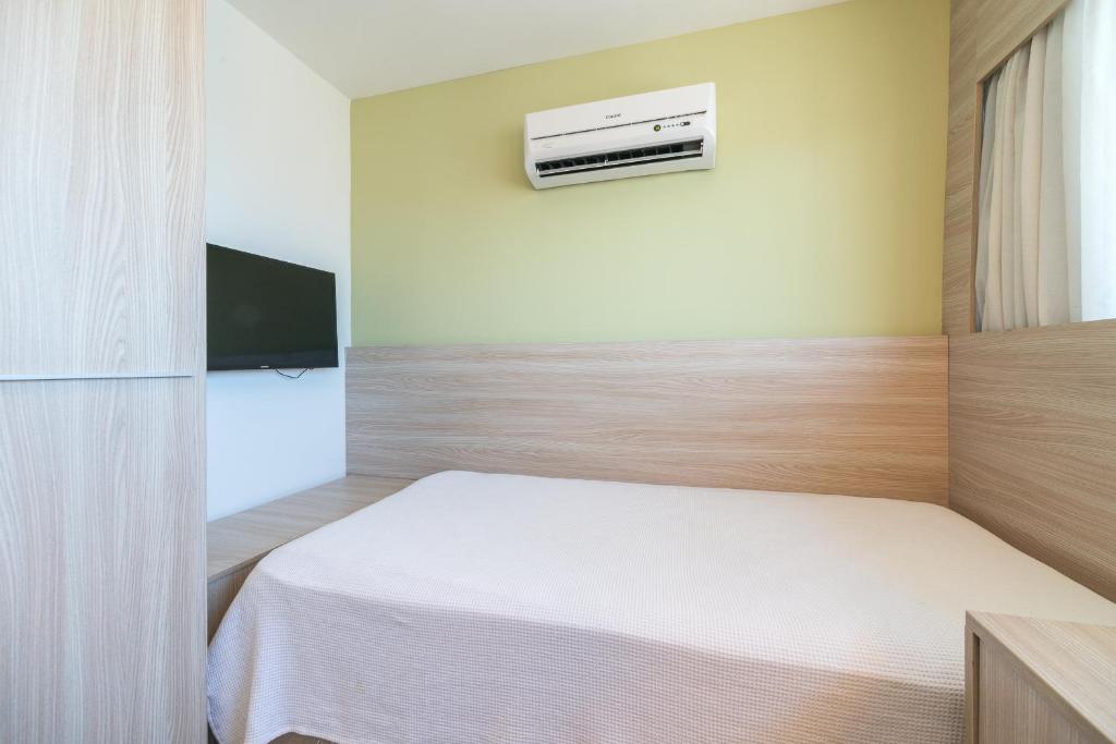  NOB2104 Excelente Flat em Boa Viagem com 2 quartos