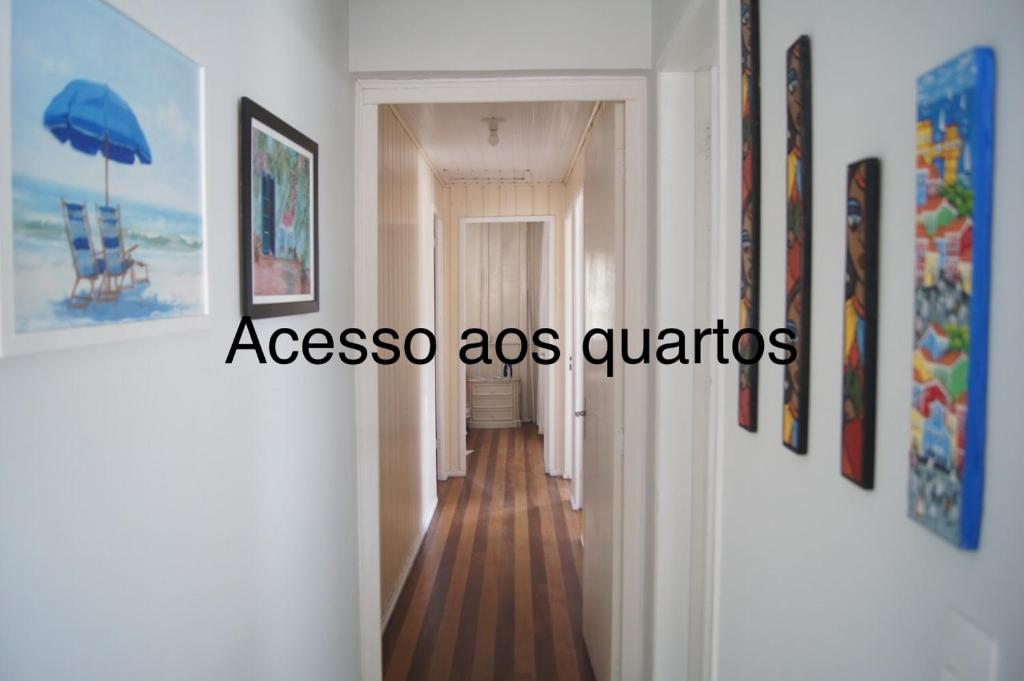  Casa com 4 quartos à 200 m da praia c/ churrasqueira