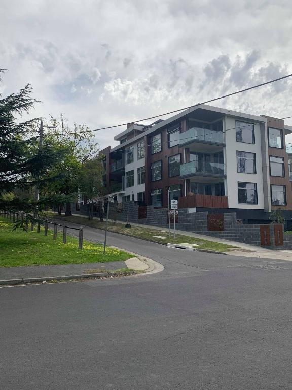 a building on the side of a street at Centrepoint Units Heidelberg in Melbourne