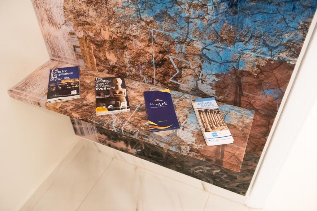 Zdjęcie z galerii obiektu Blue Ark Lavish Sauna Suite w Atenach