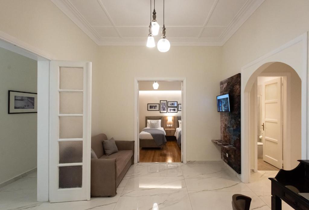 Telewizja i/lub zestaw kina domowego w obiekcie Blue Ark Lavish Sauna Suite