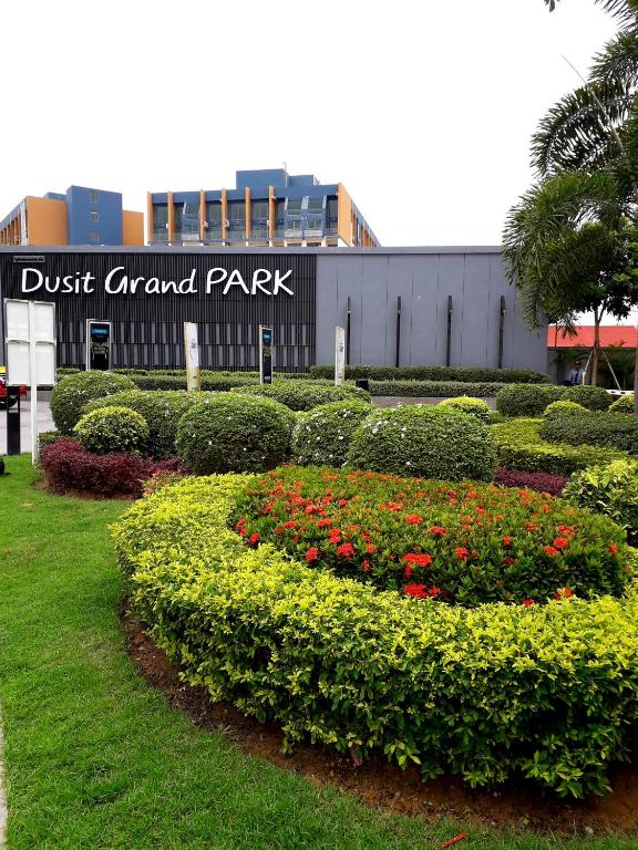 Zahrada ubytování Dusit Grand Park Condo
