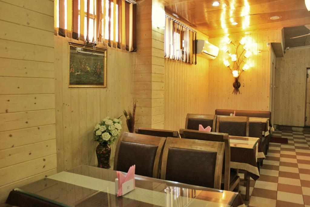 Posezení v ubytování Walisons Hotel