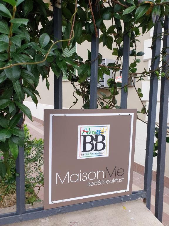 Certifikát, hodnocení, plakát nebo jiný dokument vystavený v ubytování MaisonMe