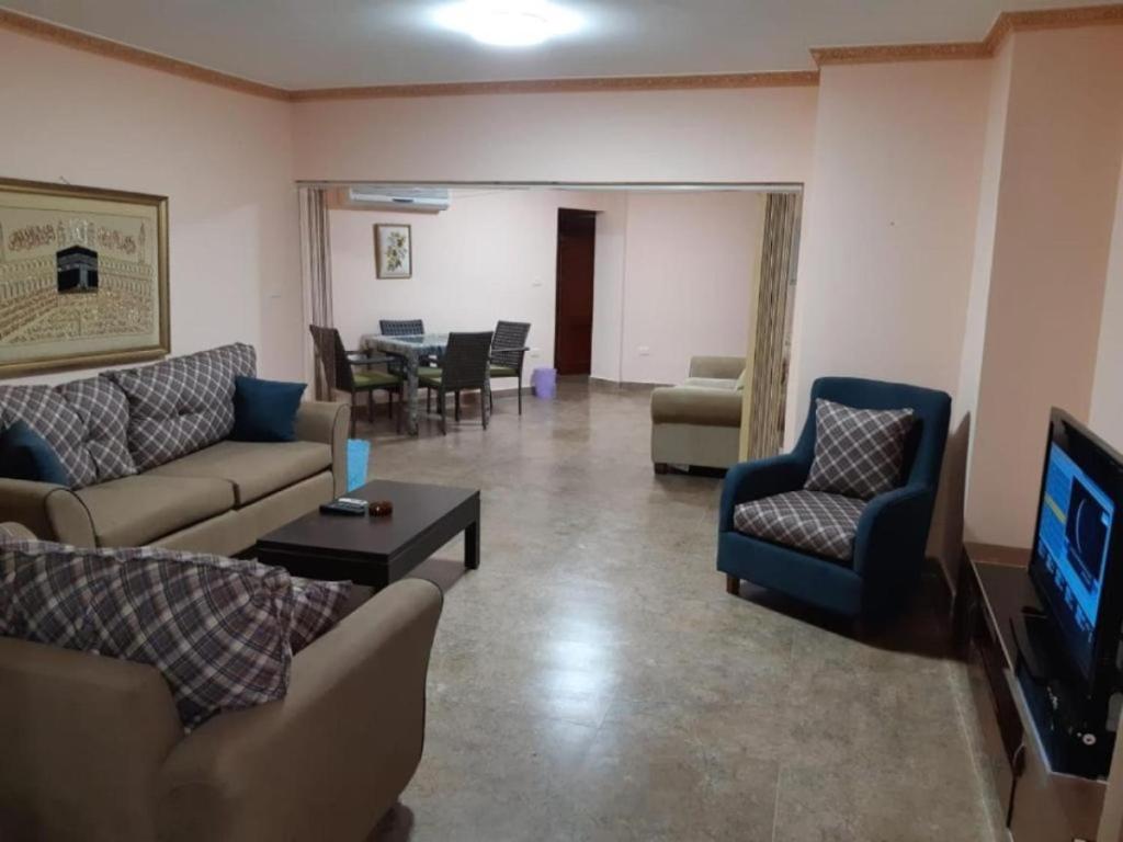 Al Raya Apartments - 