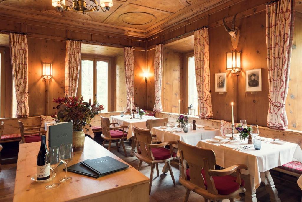 Restaurace v ubytování Parkhotel Margna Superior