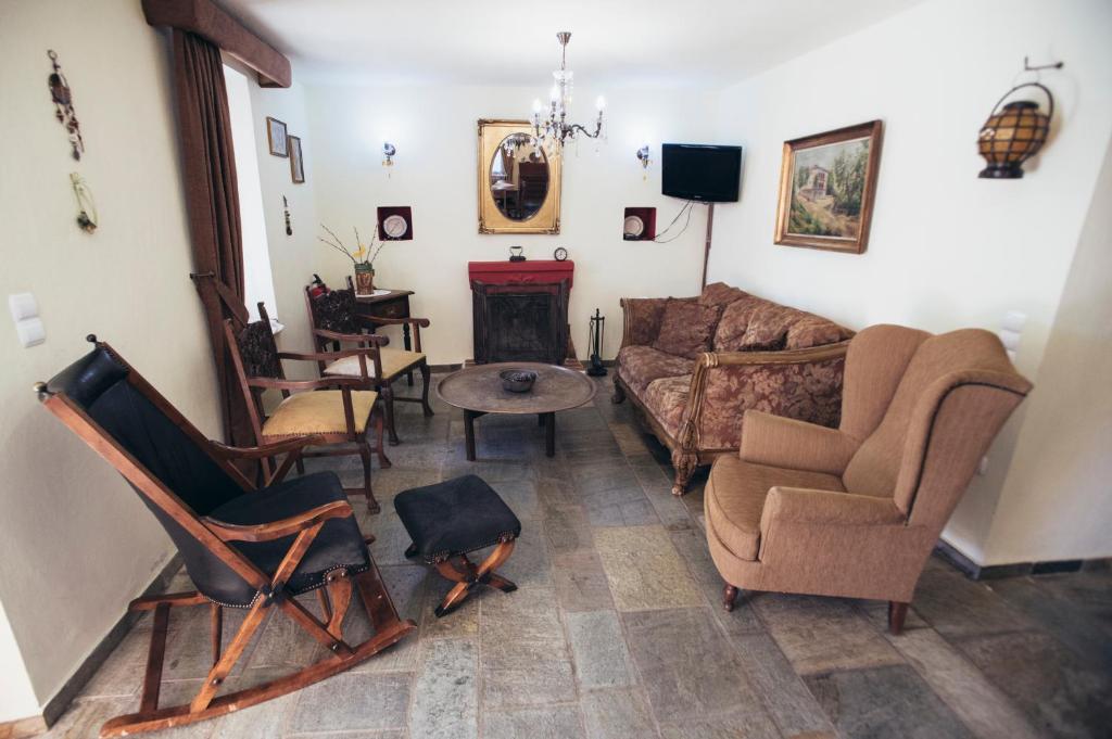 Posezení v ubytování Ellis Full Guest House