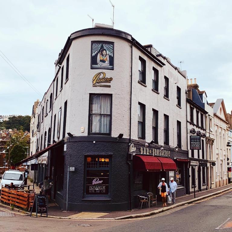 Town House Rooms in Hastings, East Sussex, England