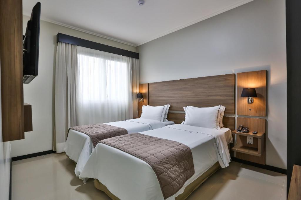  Wyndham Golden Foz Suítes