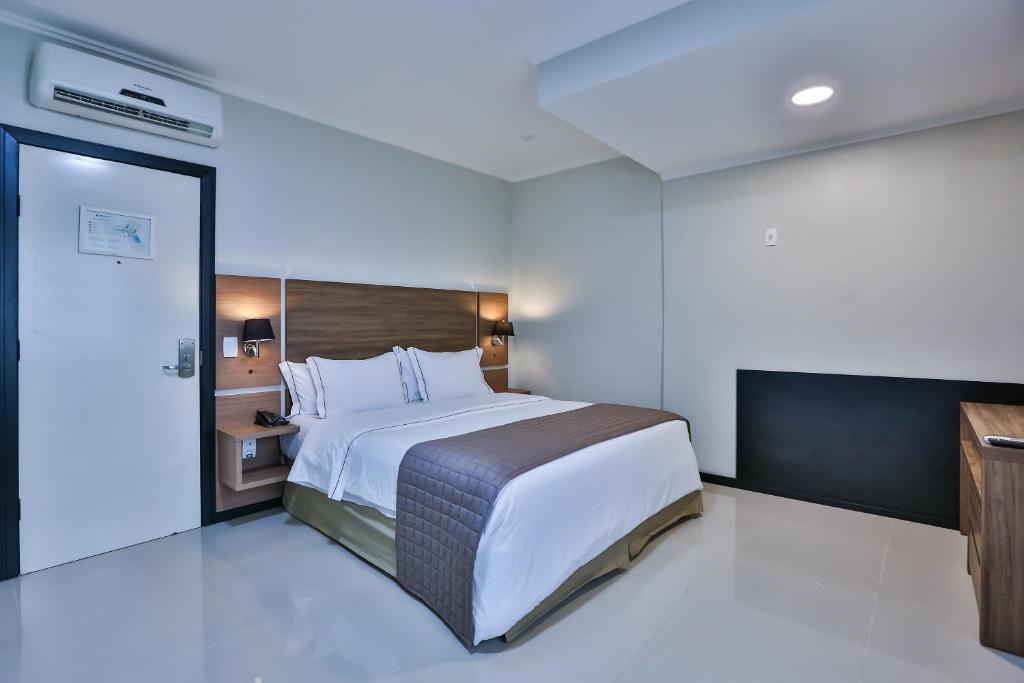  Wyndham Golden Foz Suítes