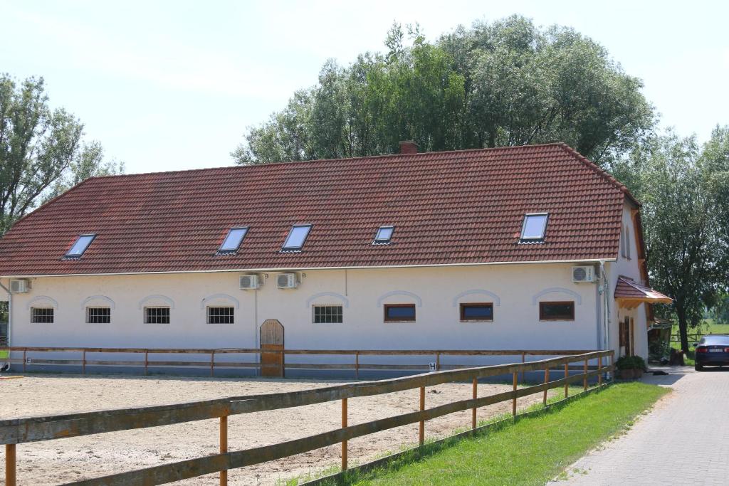 Budova, v ktorej sa ubytovanie bed & breakfast nachádza