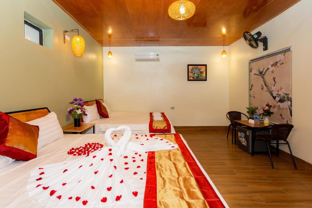 Ninh Binh Valle Montana Homestay - Salle Familiale Avec Vue Sur La Montagne