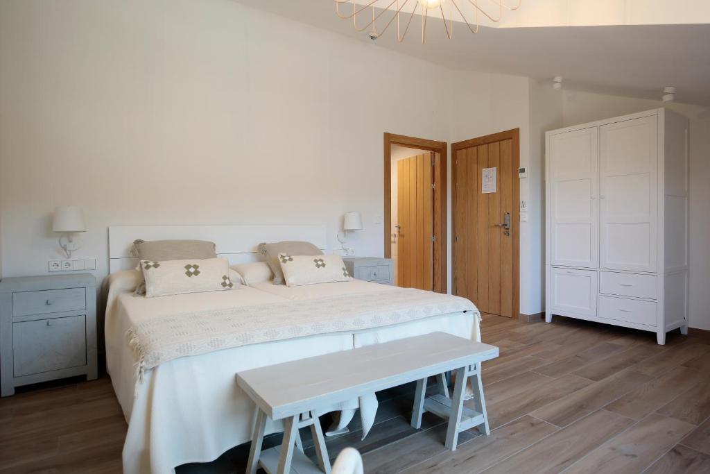 La Posada de Ojebar Nórdica - Deluxe Double Or Twin Room With Mountain View