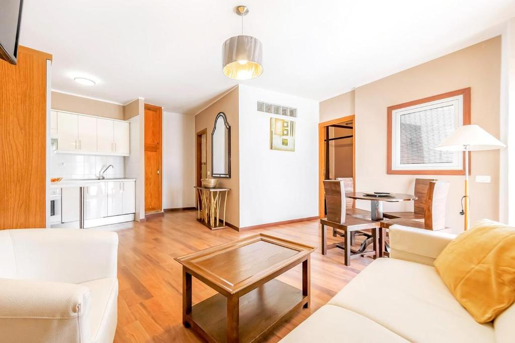 Apartment COLINA TERRACE - LOS CRISTIANOS, Arona, Spain ...