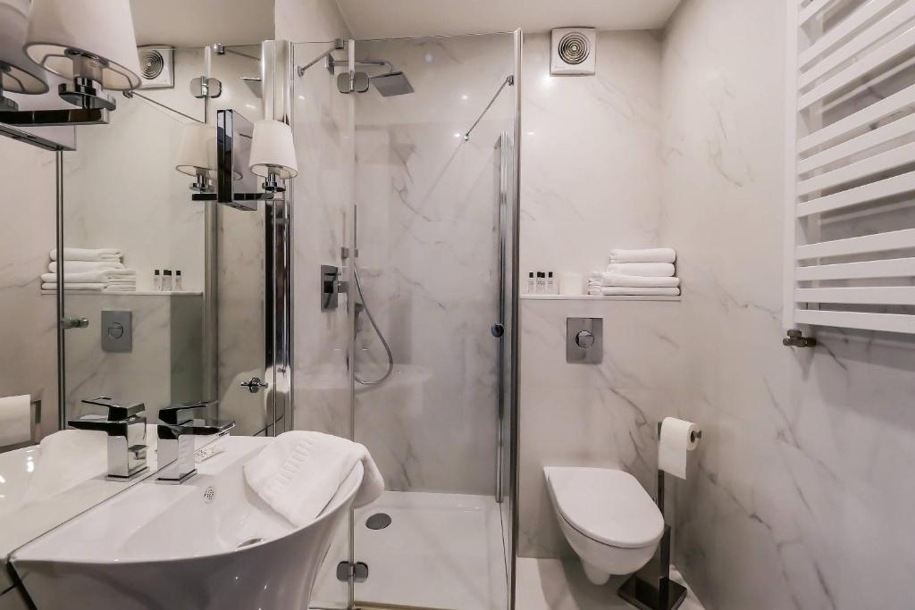 Koupelna v ubytování Hotel Biały Dom