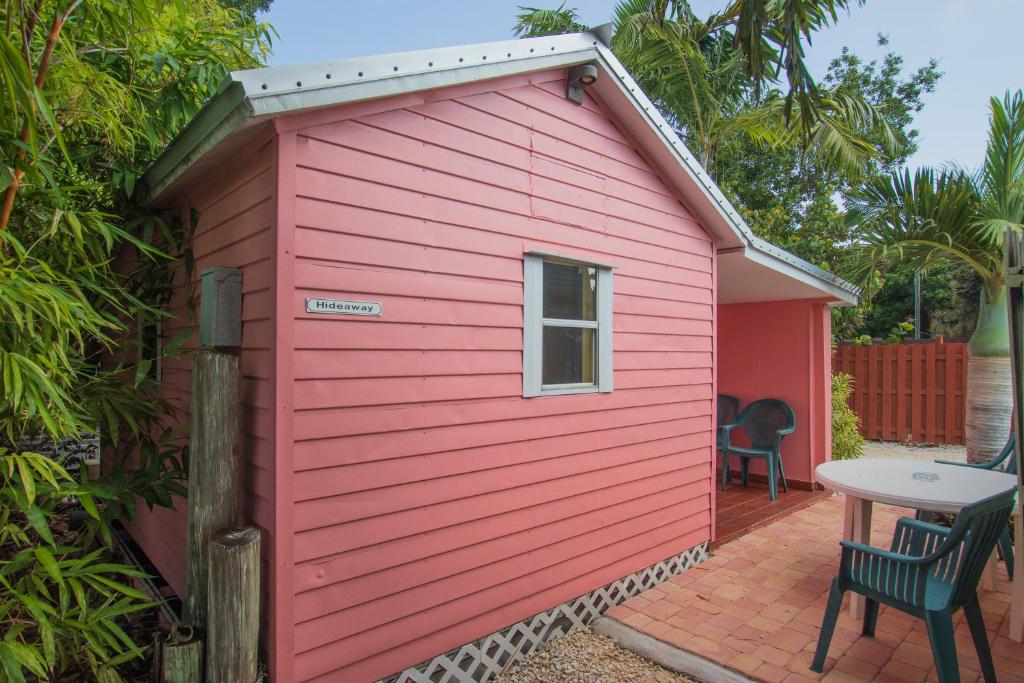 Sunset Cove Beach Resort - Hideaway