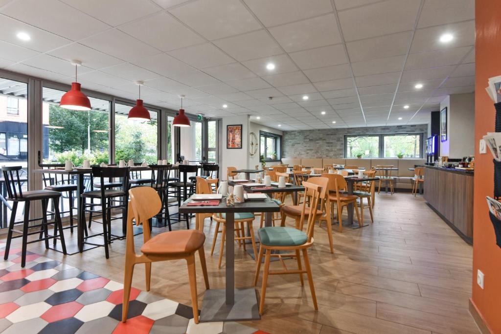 Appart'City Confort Lille - Euralille - Resim 25