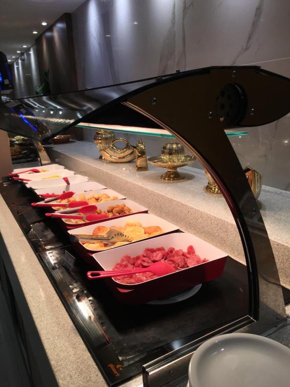  Master Gold Hotel Express