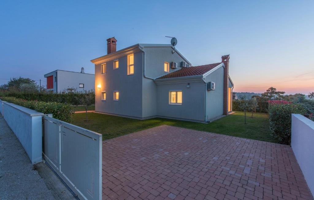 Budova, kde se vila nachází
